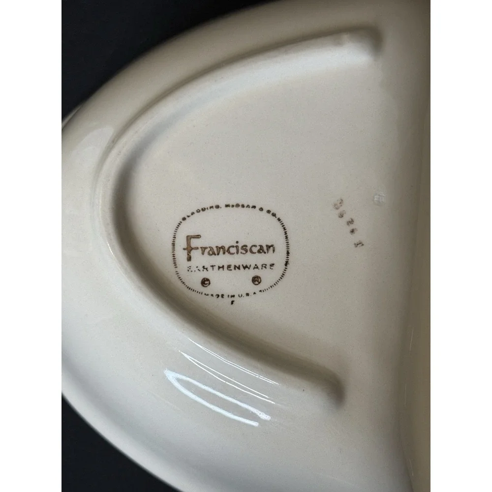 VTG Franciscan Apple Oval Divided Serving Bowl Gladding McBean TV Screen Mark